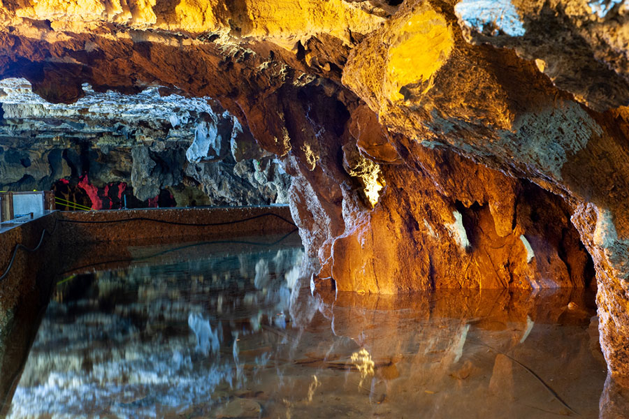 Alisadr Cave Iran Nature